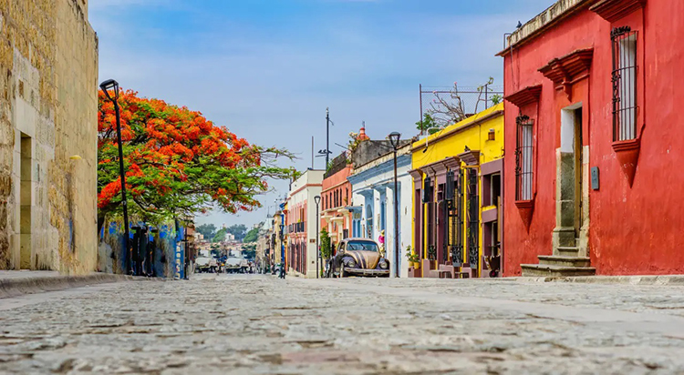 Oaxaca-colorful-streets